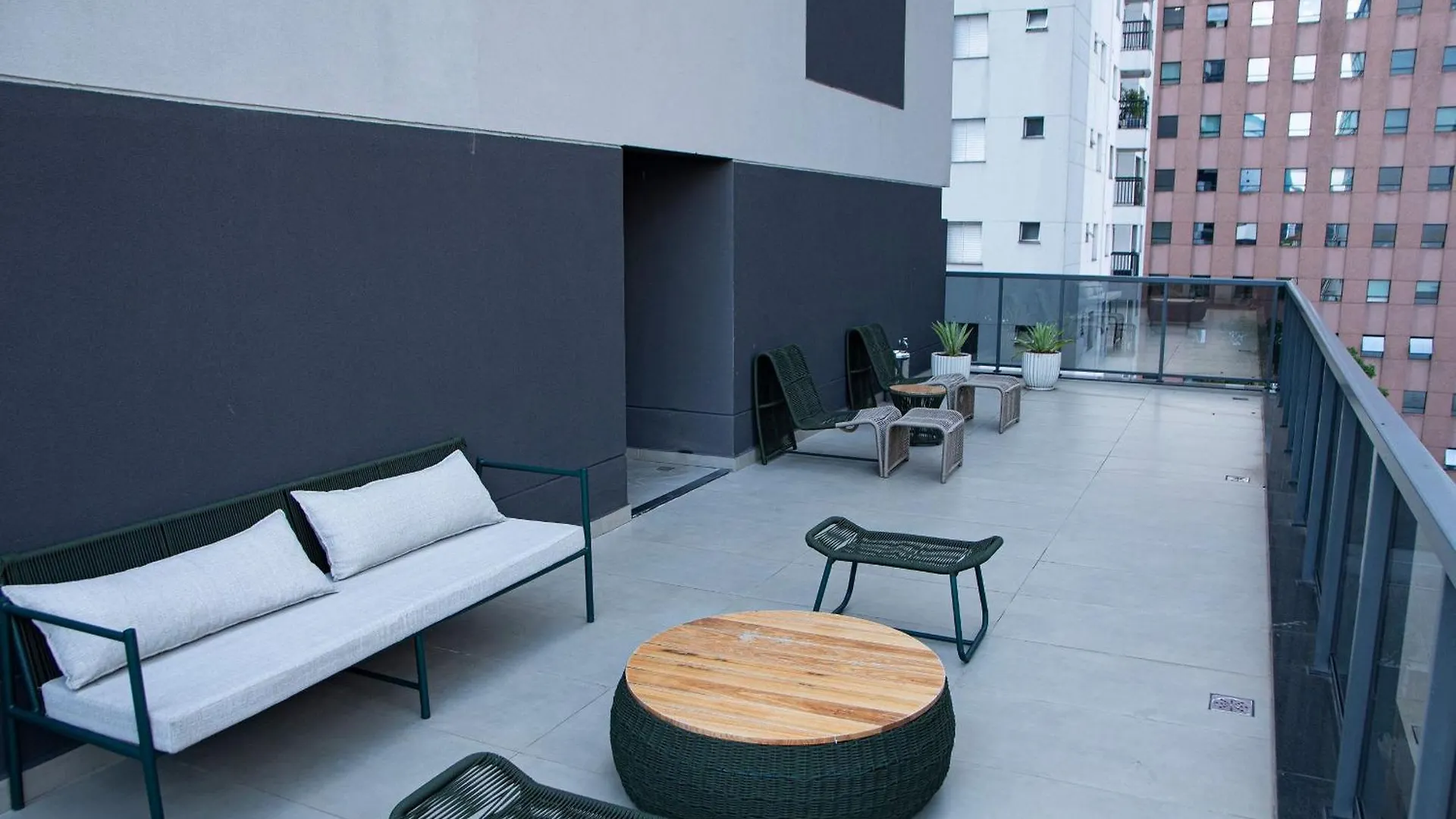 On Lorena By Housi Sao Paulo 0*,